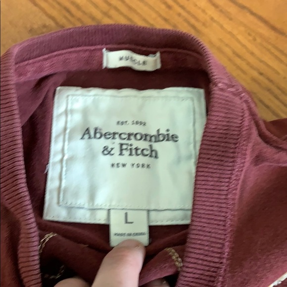 Abercrombie and Fitch Muscle Tee Lg Man Shirt - Picture 6 of 6